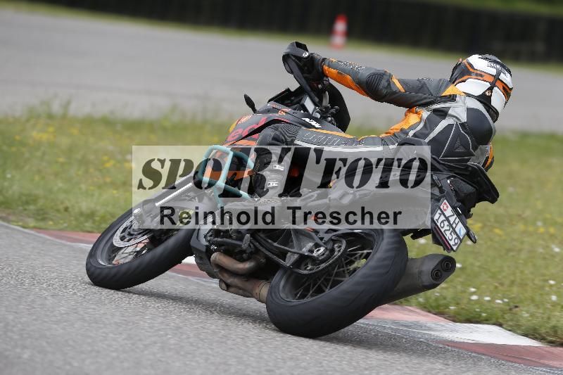 Archiv-2025/22 06.06.2025 DISCOVER the BIKE ADR/Race 3 rot/63